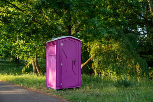 Best Luxury portable toilet rental  in Hastings, MI